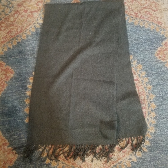 H&M gray long men's scarf - Picture 6 of 9